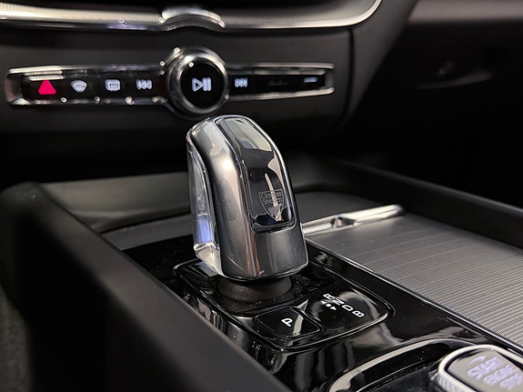 Volvo XC60 30 of 30