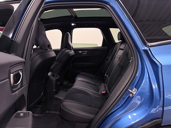 Volvo XC60 19 of 30