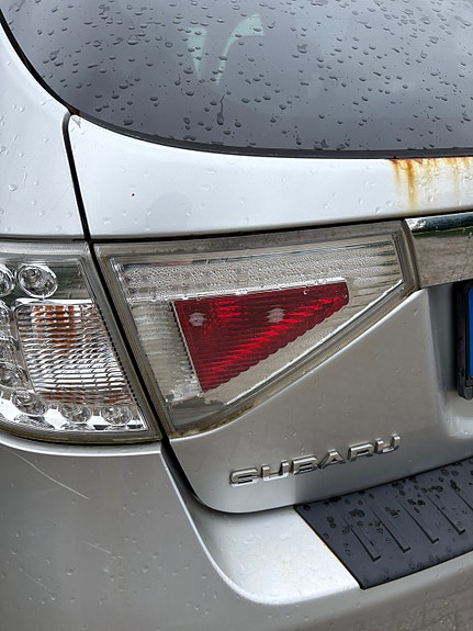 Subaru Impreza 4 of 7
