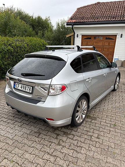 Subaru Impreza 2 of 7