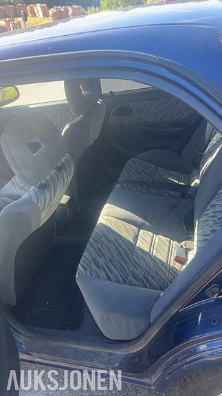 Toyota Corolla 6 of 15