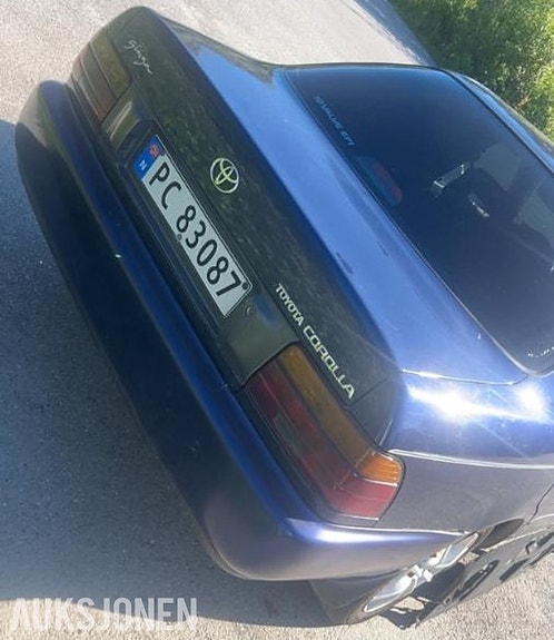 Toyota Corolla 4 of 15