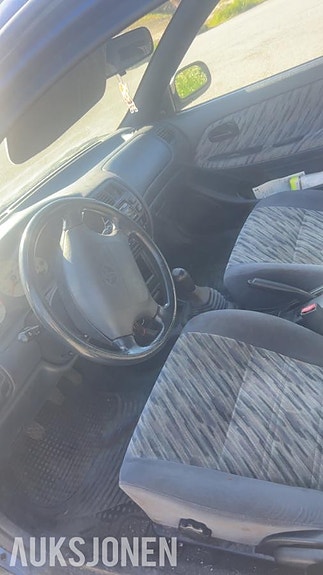 Toyota Corolla 10 of 15