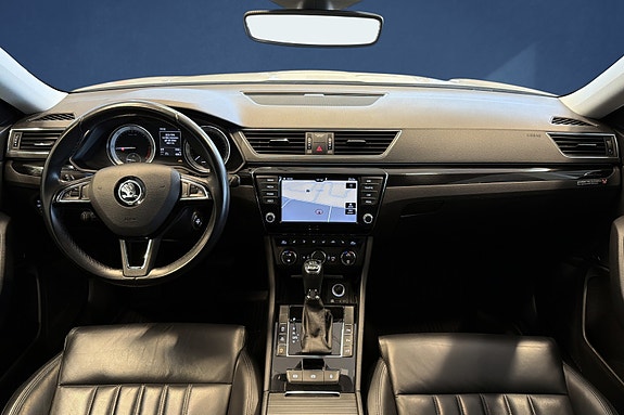 Skoda Superb 16 of 20