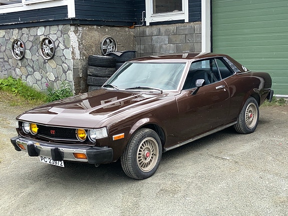 Toyota Celica 13 of 15