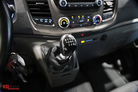 Ford Transit Custom 26 of 30