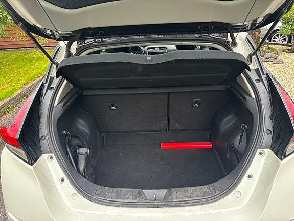 Nissan Leaf 5 of 5