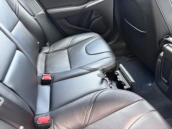 Volvo V40 21 of 30