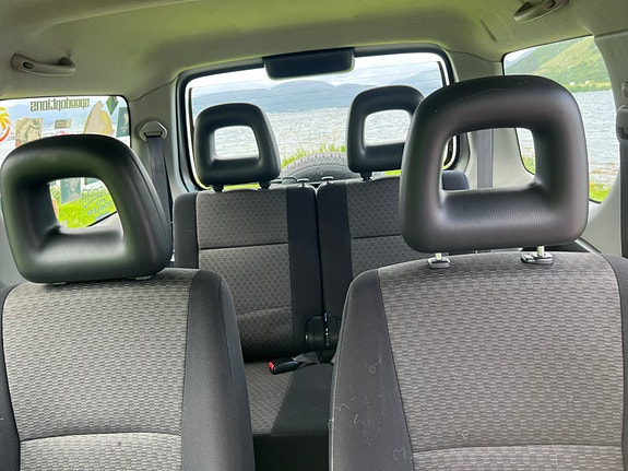 Suzuki Jimny 12 of 15