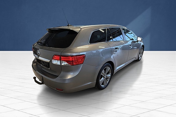 Toyota Avensis 3 of 20