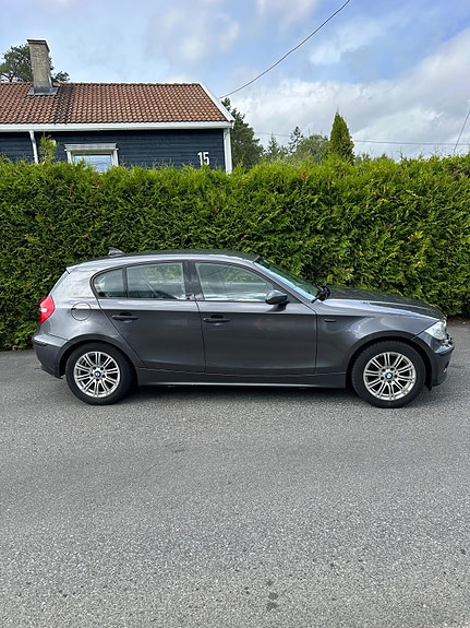 BMW 116i 6 of 15