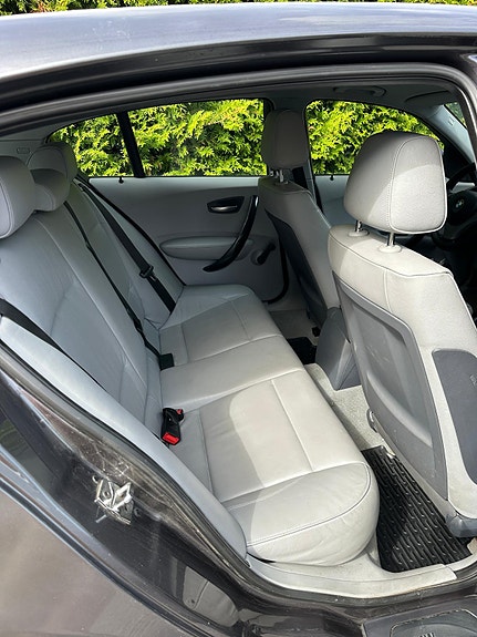 BMW 116i 9 of 15
