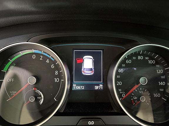Volkswagen e-Golf VII 14 of 14