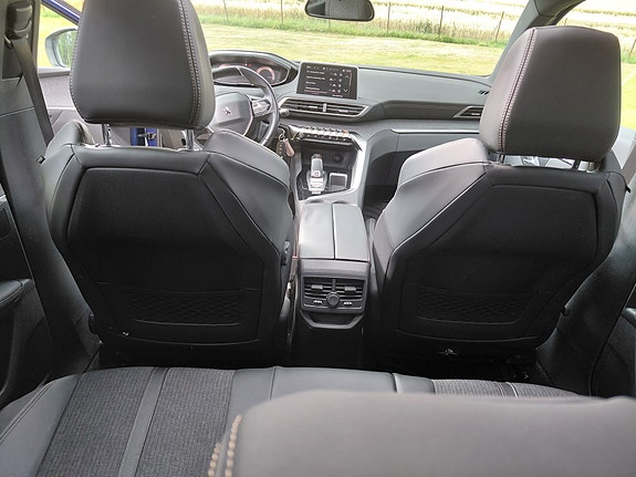 Peugeot 3008 16 of 26