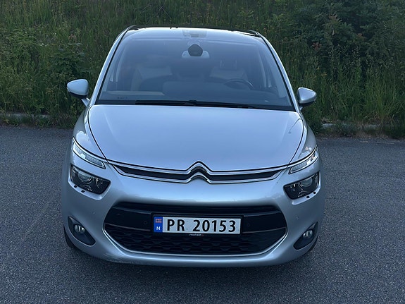 Citroen C4 Picasso 2 of 12