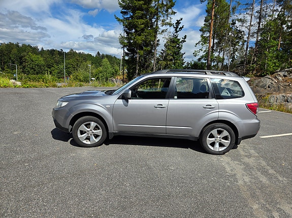 Subaru Forester 9 of 20