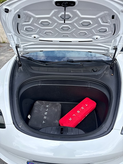 Tesla Model 3 19 of 21