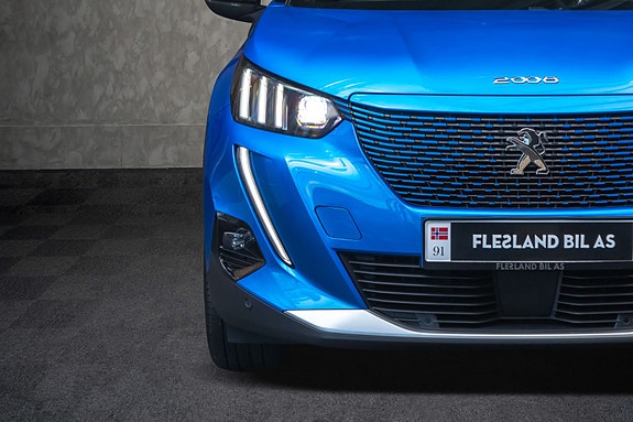 Peugeot e-2008 7 of 25