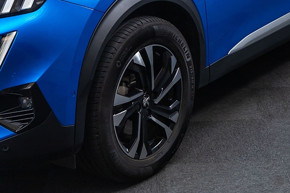 Peugeot e-2008 5 of 25