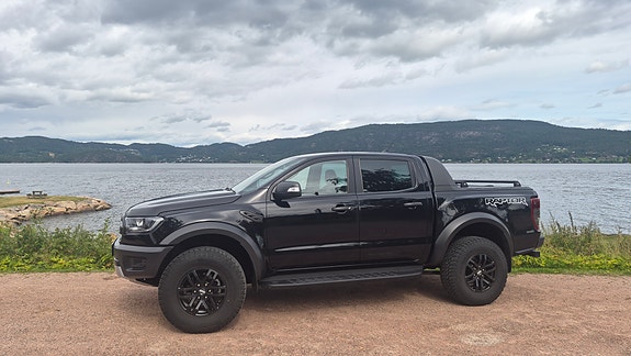 Ford Ranger Raptor 14 of 25