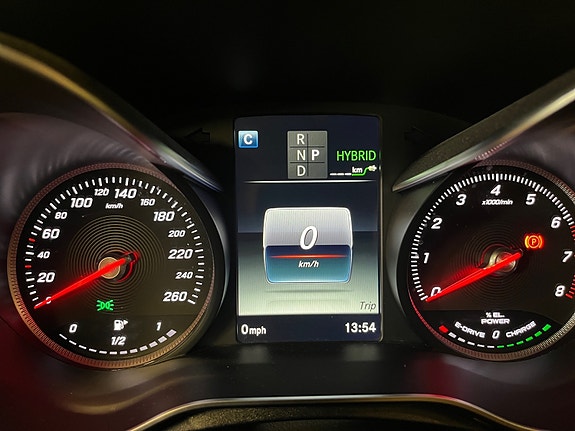 Mercedes-Benz C350 e 15 of 30