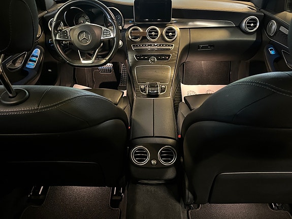 Mercedes-Benz C350 e 29 of 30