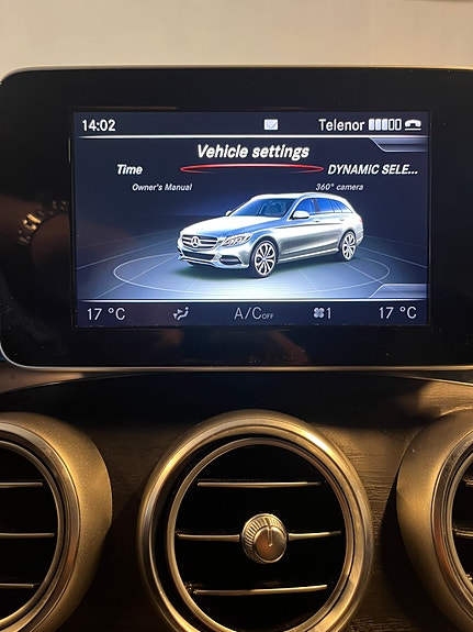 Mercedes-Benz C350 e 25 of 30