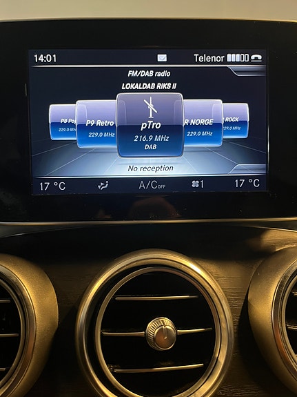 Mercedes-Benz C350 e 22 of 30