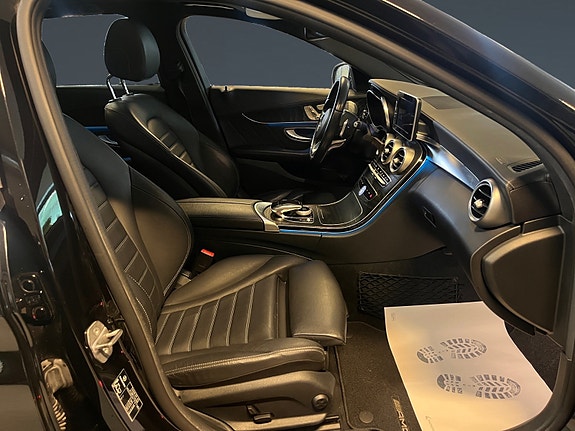 Mercedes-Benz C350 e 30 of 30