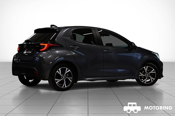 Toyota Yaris 5 of 30