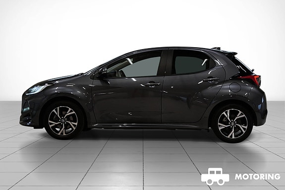 Toyota Yaris 2 of 30