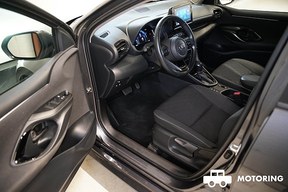 Toyota Yaris 16 of 30