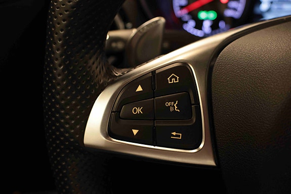 Mercedes-Benz AMG GT Coupe 25 of 30