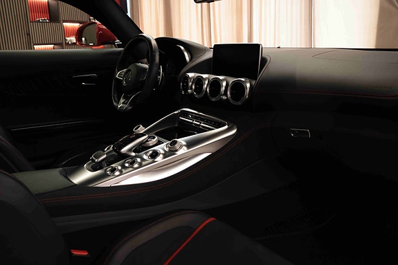 Mercedes-Benz AMG GT Coupe 16 of 30