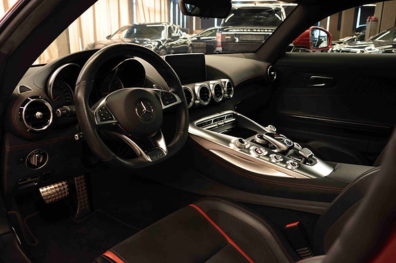 Mercedes-Benz AMG GT Coupe 13 of 30