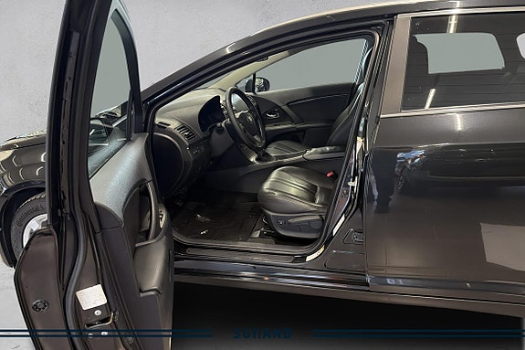 Toyota Avensis 14 of 19