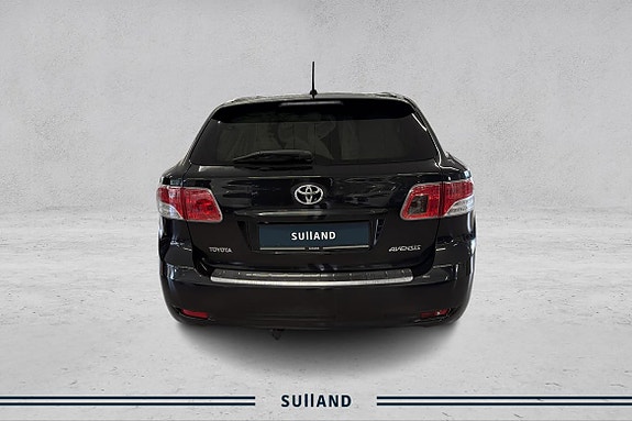 Toyota Avensis 4 of 19
