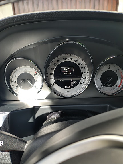 Mercedes-Benz GLK220 10 of 10