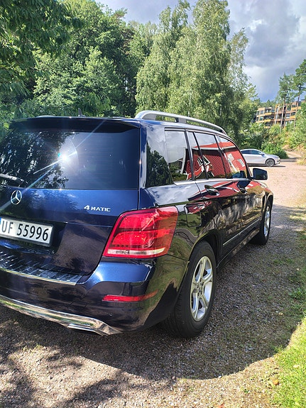 Mercedes-Benz GLK220 4 of 10