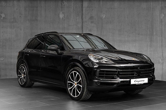 Porsche Cayenne 11 of 30