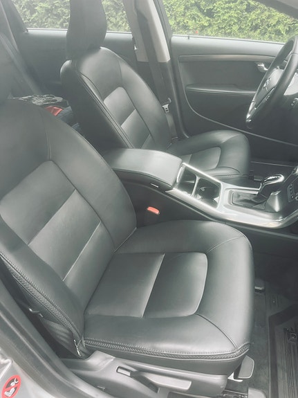 Volvo XC70 11 of 15