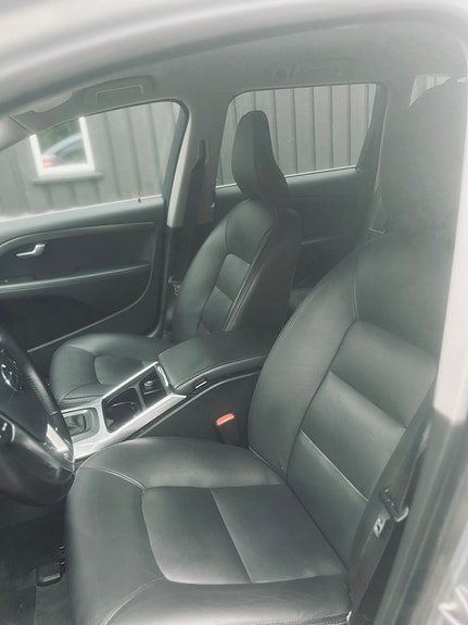 Volvo XC70 7 of 15