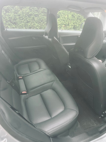 Volvo XC70 12 of 15