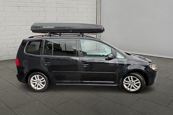 Volkswagen Touran 6 of 17