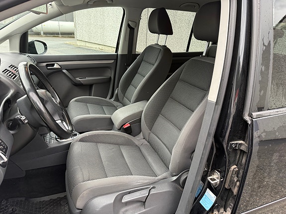 Volkswagen Touran 11 of 17