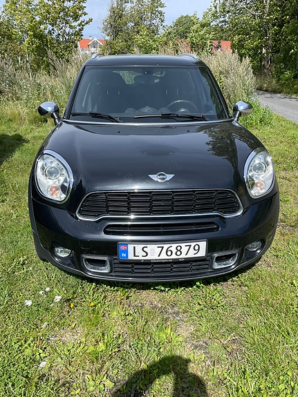 MINI Countryman Cooper SD 2 of 14