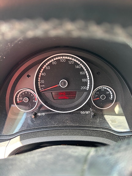 Volkswagen UP! 5 of 15