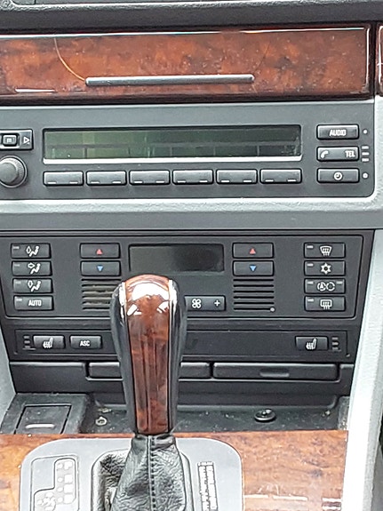 BMW 523i 12 of 12