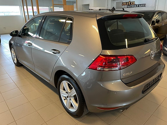 Volkswagen Golf VII 4 of 30