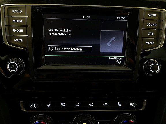 Volkswagen Golf VII 17 of 30